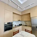 George Luxury Vlorë