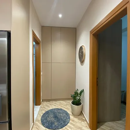 George Luxury Vlorë